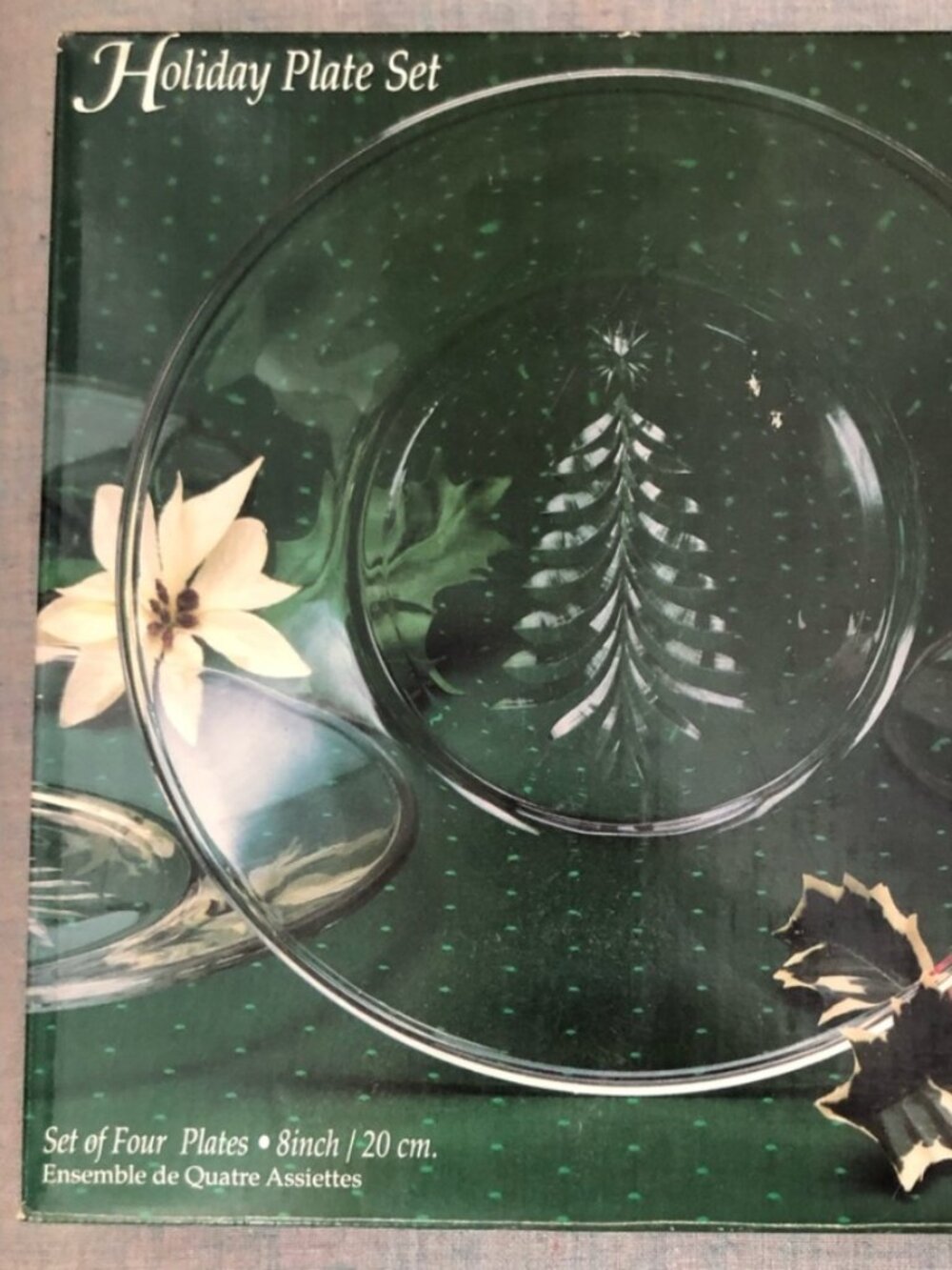 INDIANA GLASS Holiday Classics Dessert Plates - Set of 4 - Christmas Tree - EVC - Picture 4 of 4